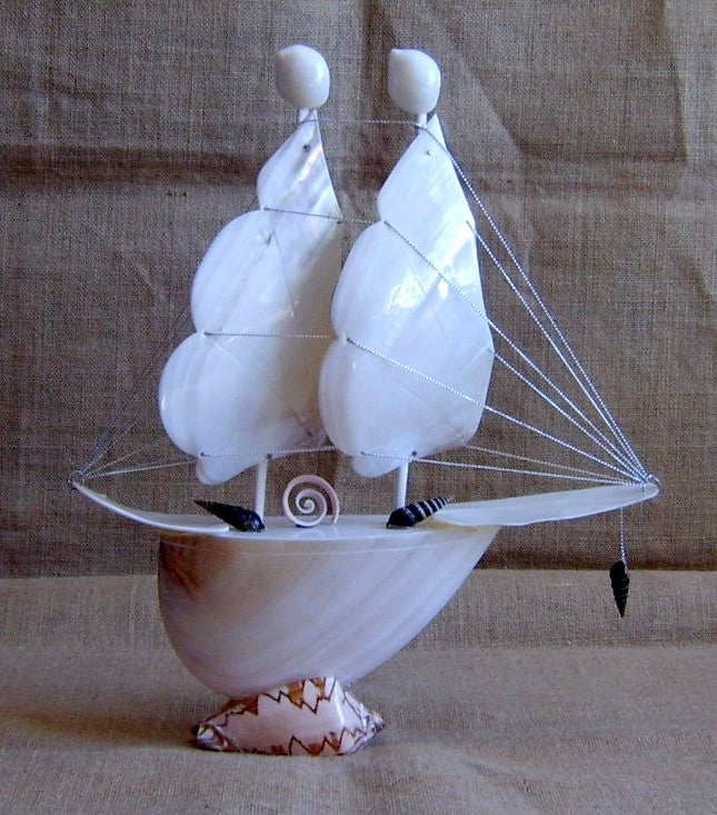 BARCA CON LE CONCHIGLIE